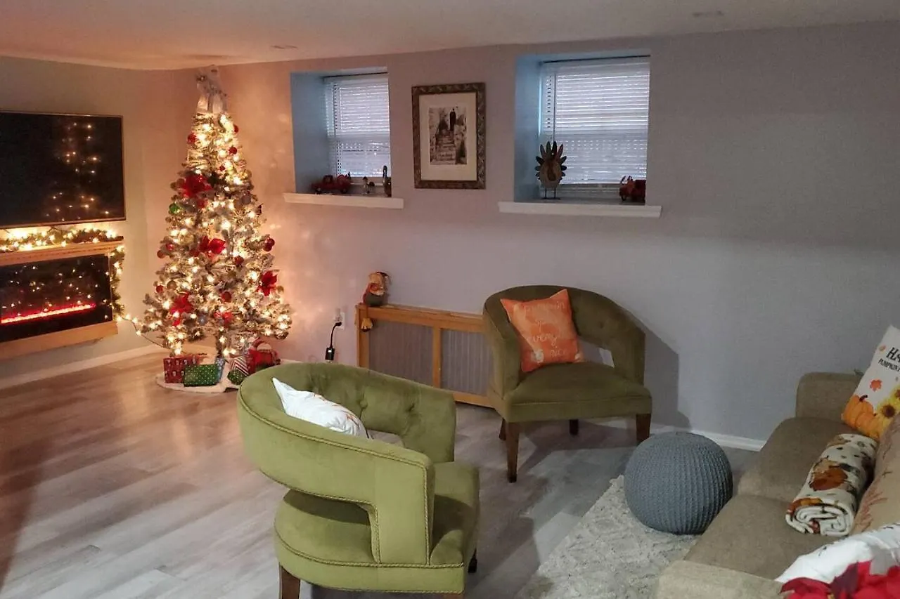 Lovely 2 Bedroom Apartment With 2 Entrance And Parking New York United States